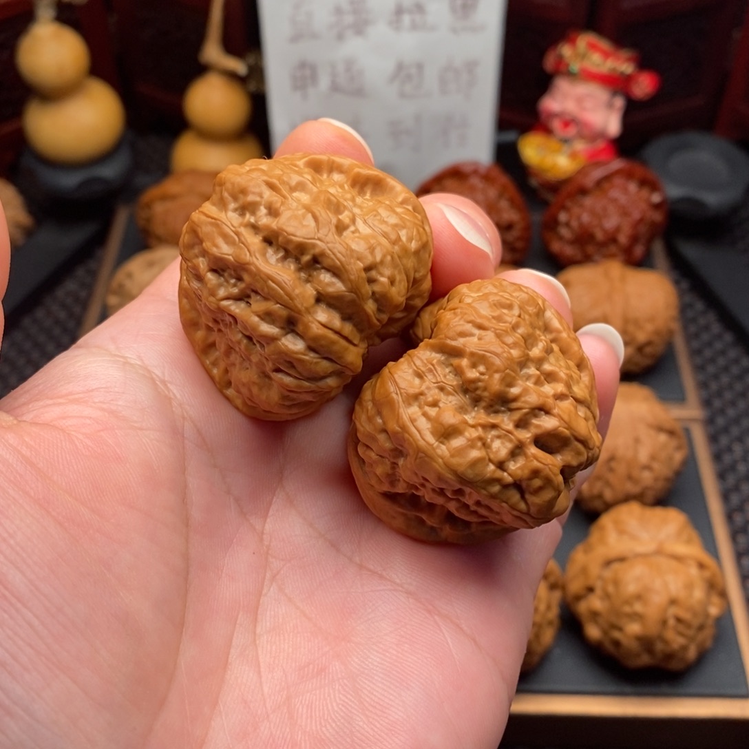 文玩核桃把件41边43肚全品蛤蟆