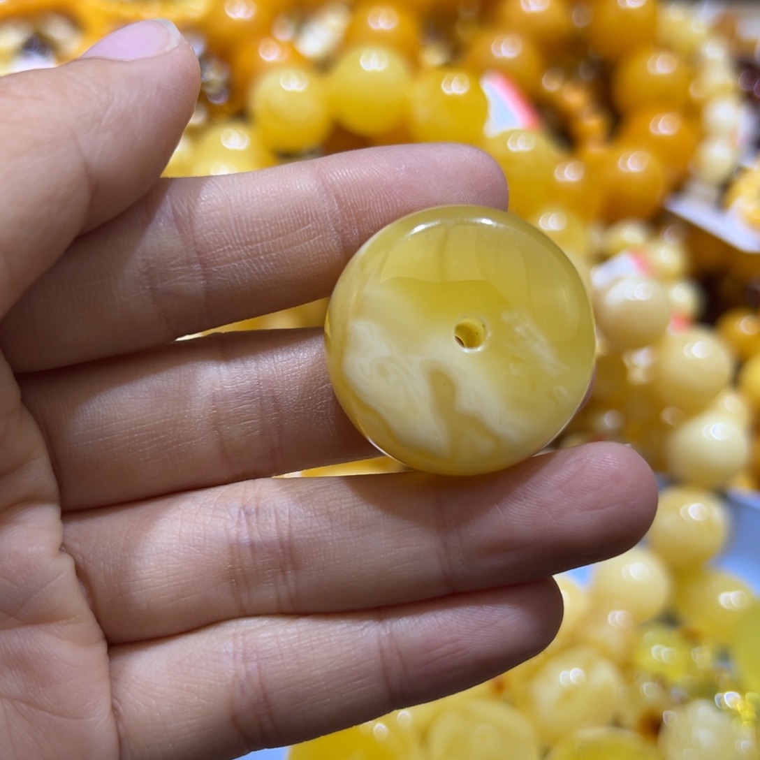 琥珀珠宝奇石未镶嵌