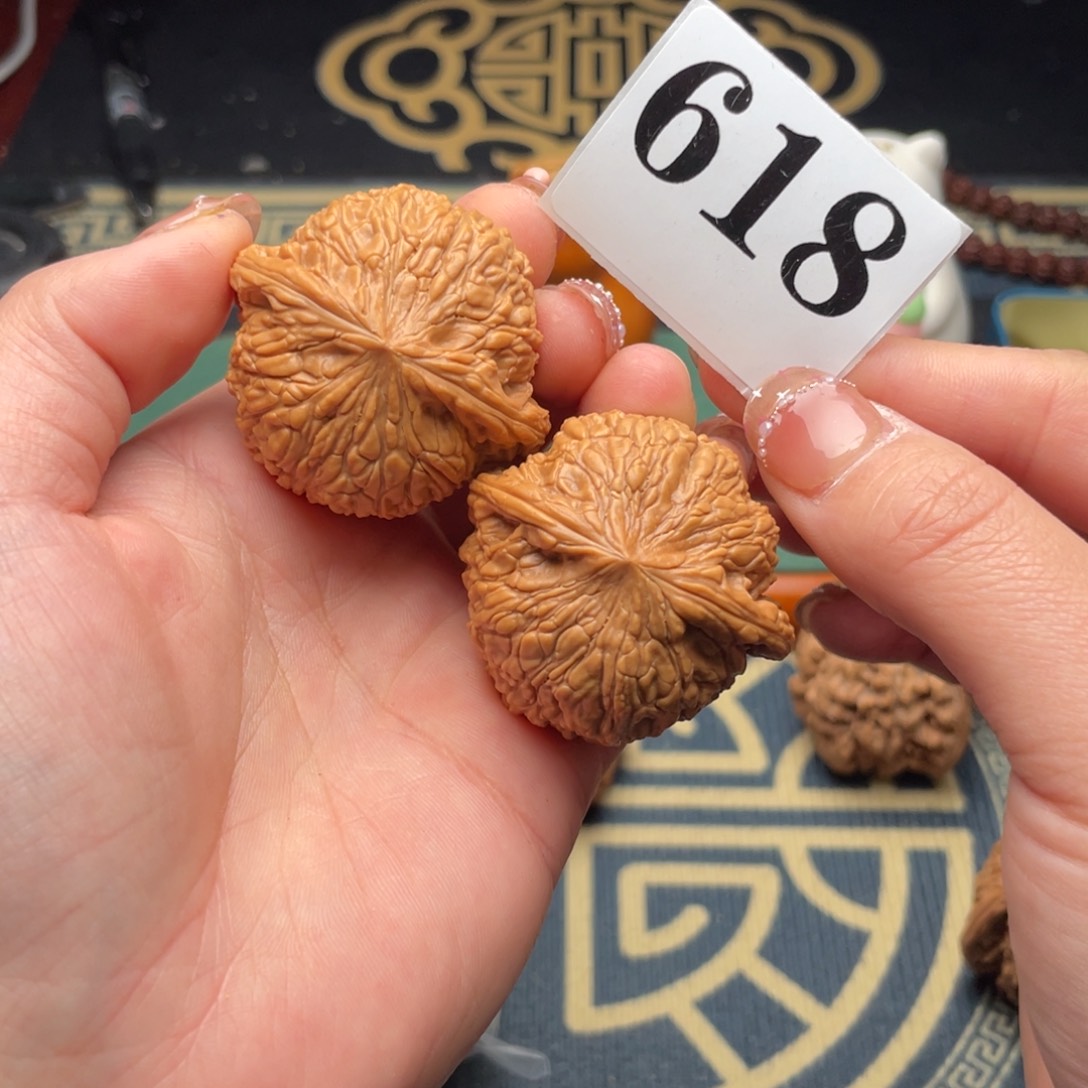 桃核把件42全品泥鳅背618号