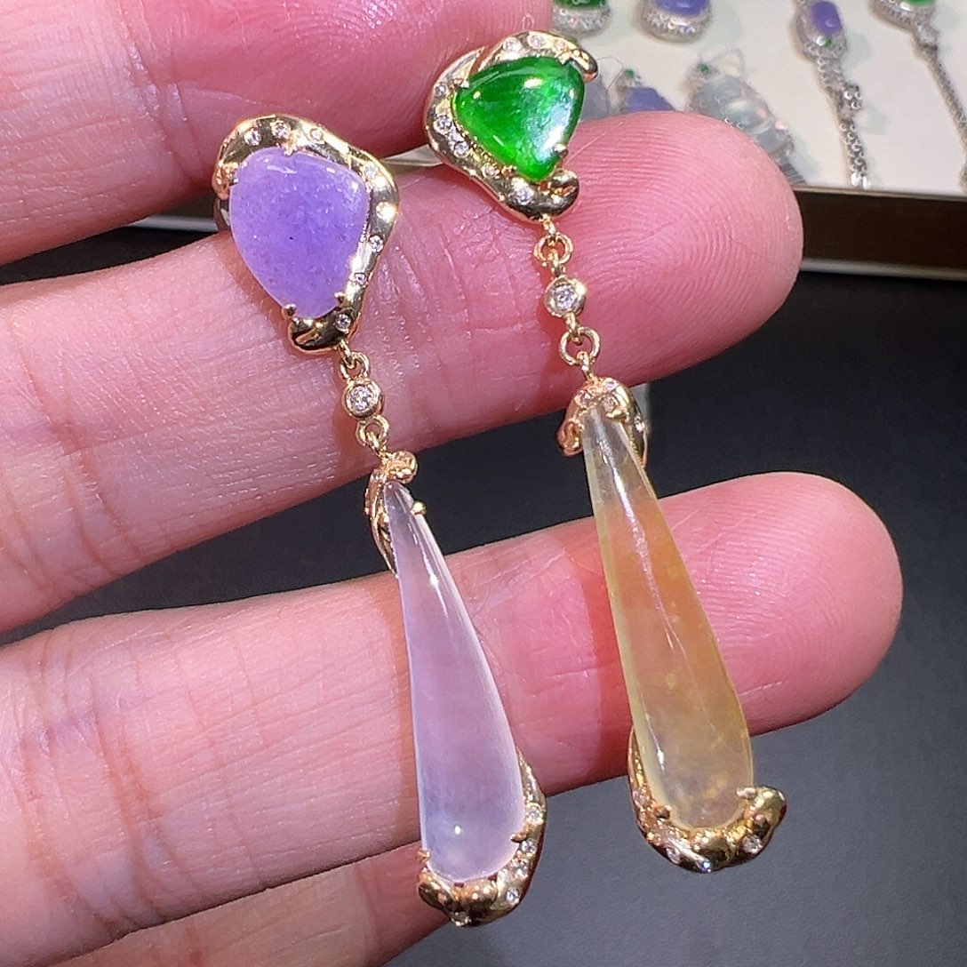 翡翠颈饰18K金镶嵌翡翠