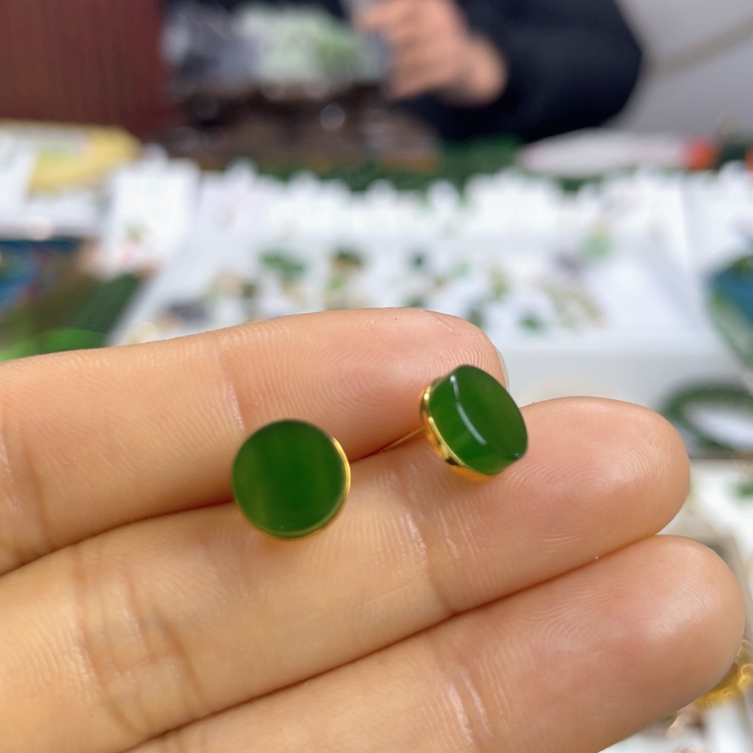 和田玉耳饰18K金镶嵌