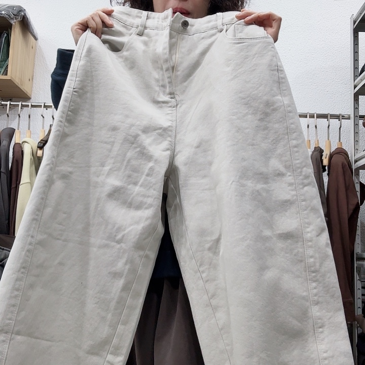 用***4搜出来有两三两两