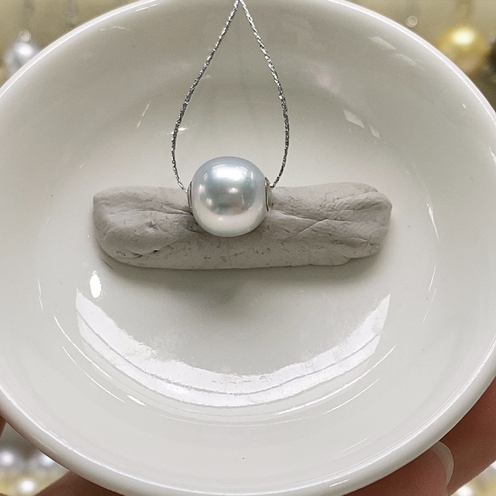 海水珍珠18K金镶嵌吊坠(不含链)澳白路路通10-11mm