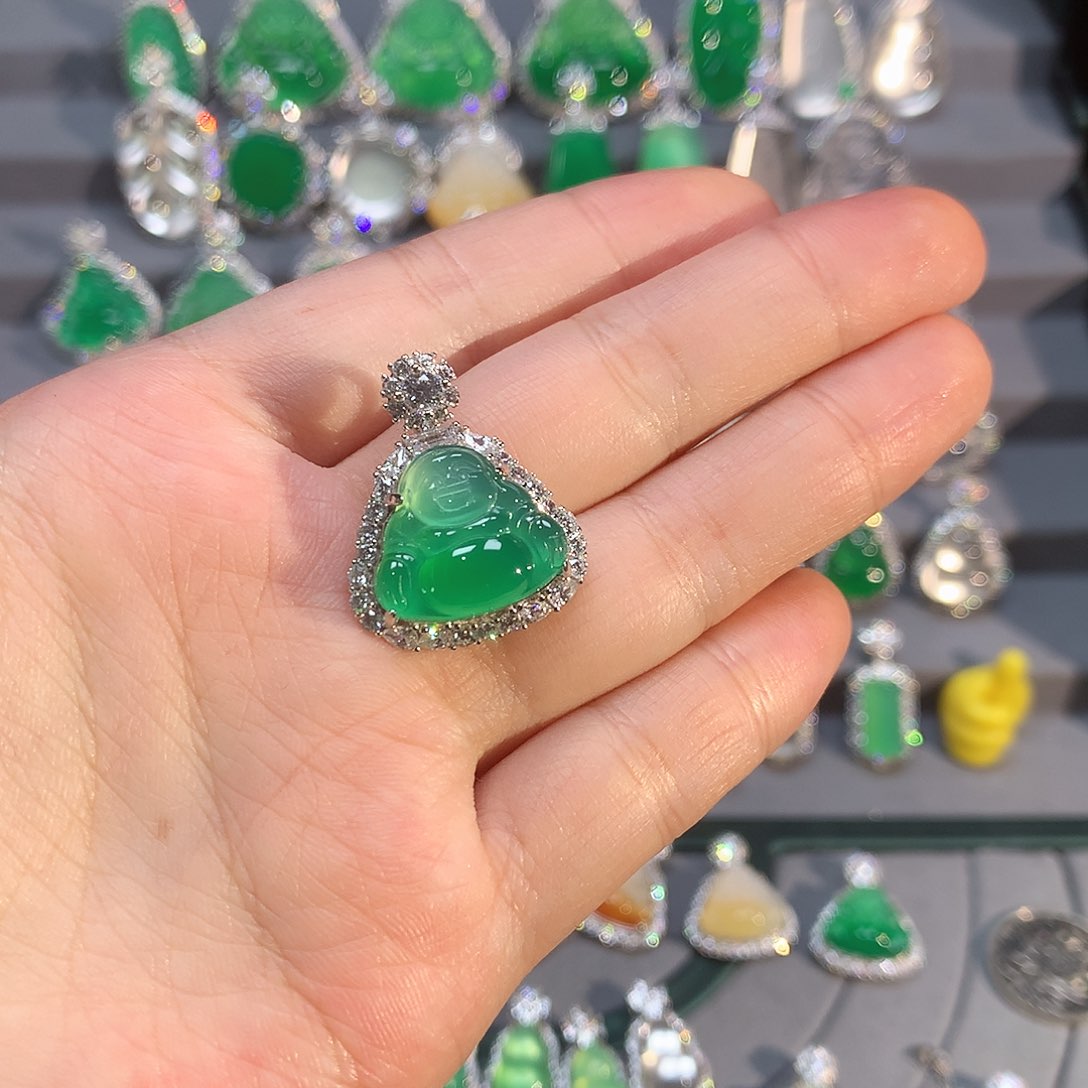 玛瑙/玉髓颈饰银S925镶嵌?