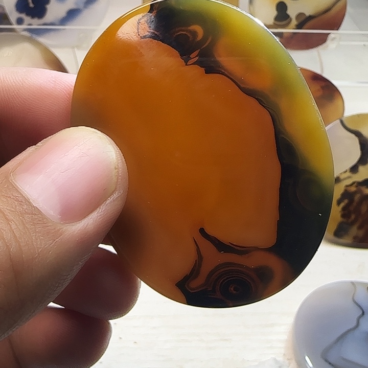 玛瑙/玉髓未镶嵌珠宝奇石