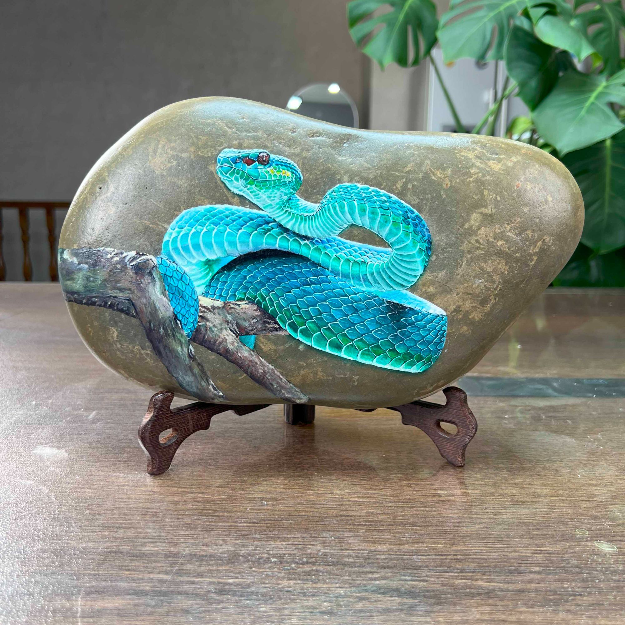 现货《蛇》石头画靠山石观赏石装饰工艺品摆件郑泽英