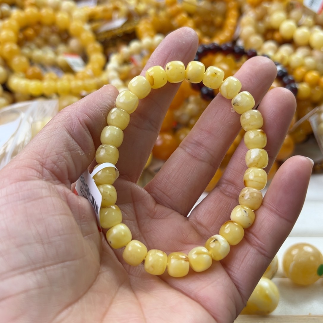 琥珀珠宝奇石未镶嵌