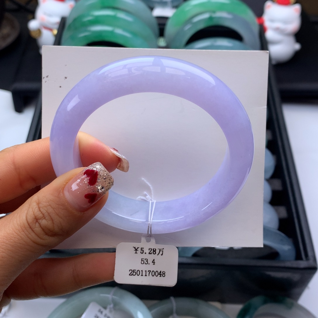 翡翠手镯未镶嵌正圈