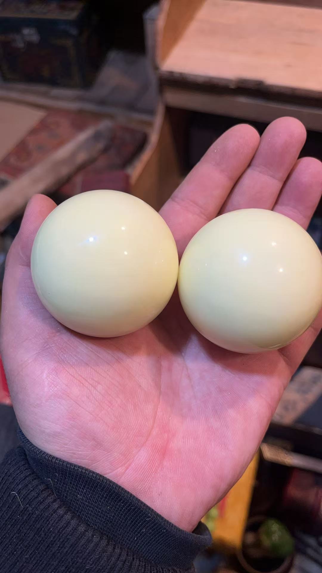精品手球摆件一对