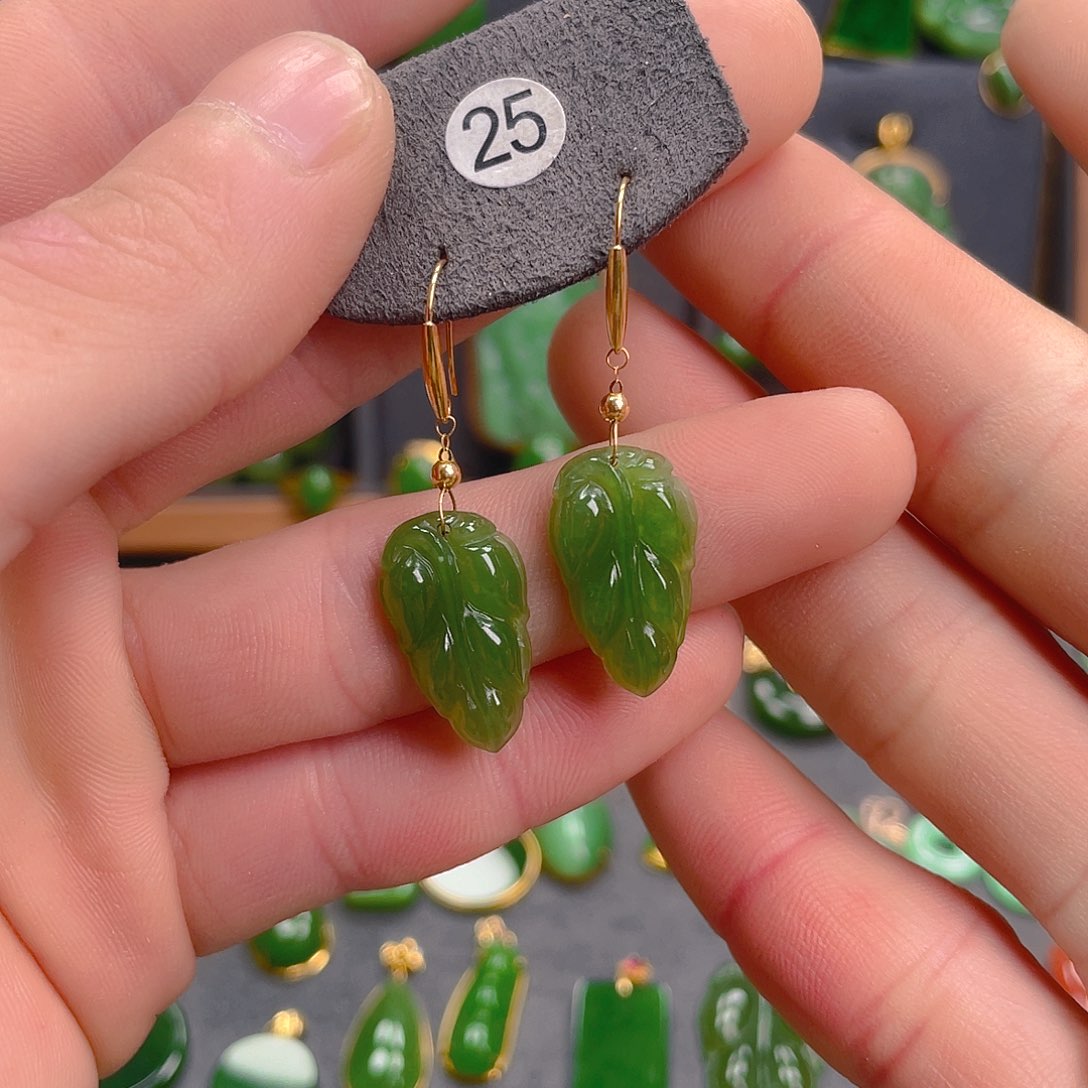 和田玉（碧玉）耳饰18K金镶嵌25