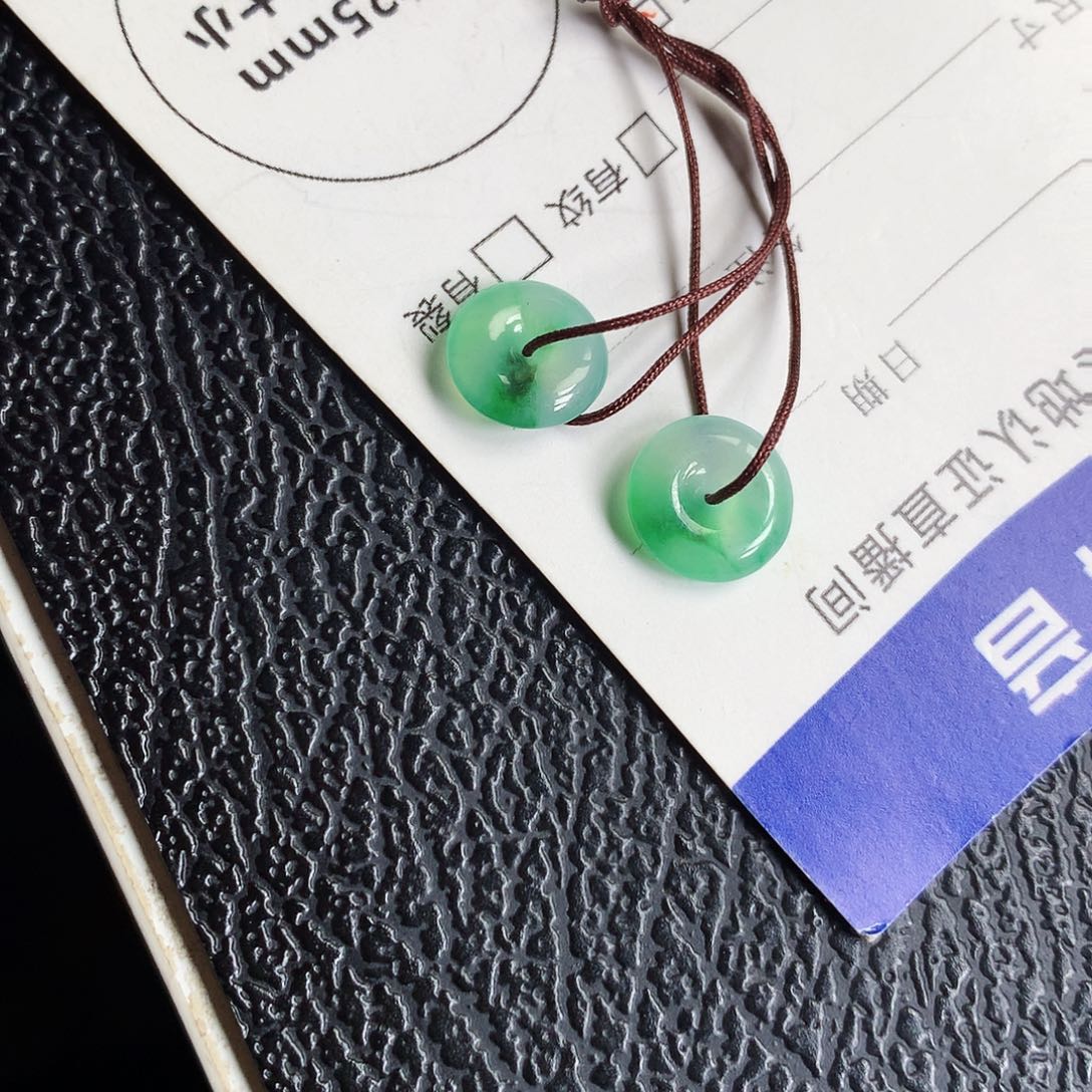 吊坠(不含链)未镶嵌翡翠一对