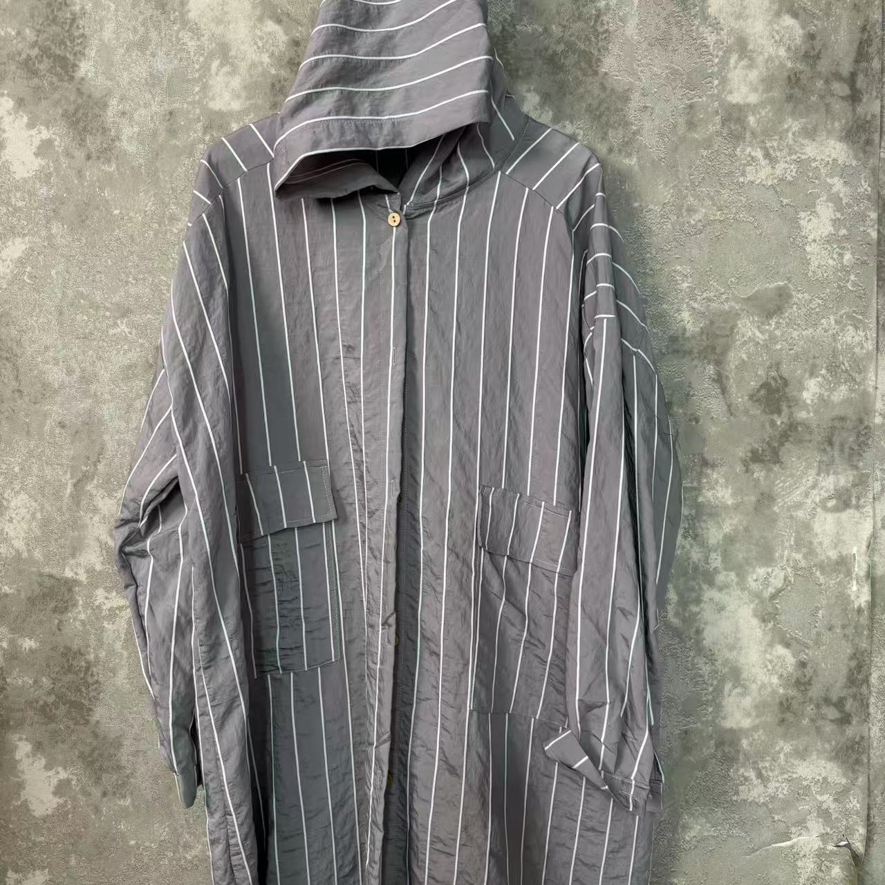 【沐木流浪记】灰色白线连帽双口袋女装外套计划z