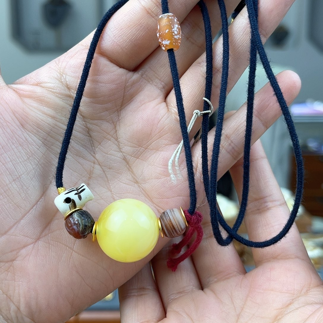 琥珀裸石未镶嵌蜜蜡锁骨