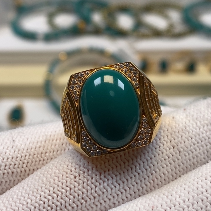 绿松石珠宝奇石18K金镶嵌A329