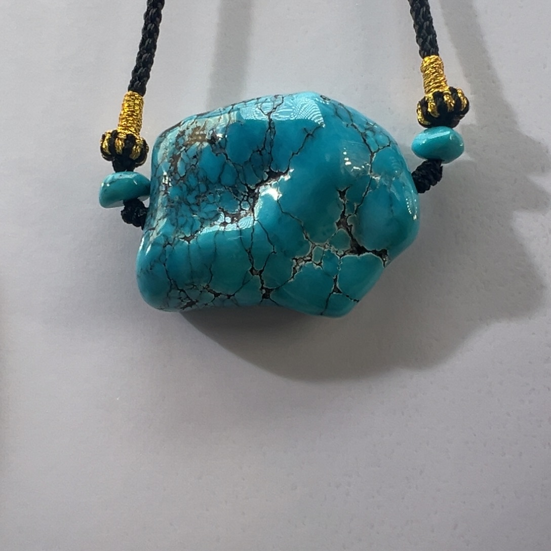 绿松石未镶嵌挂件