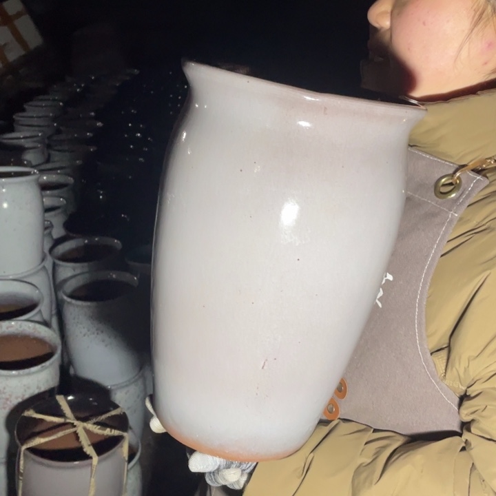 紫砂花盆口20高33瑕疵瑕疵