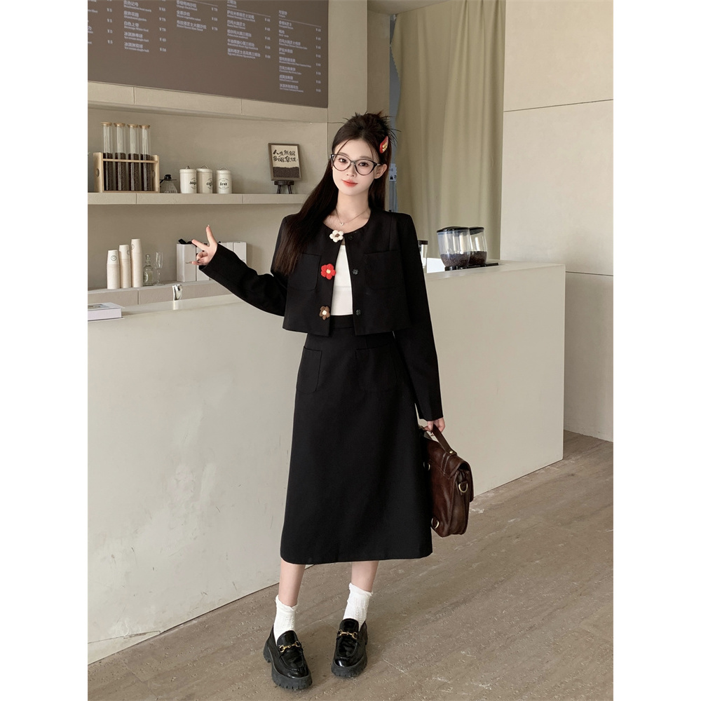 高级感立体花朵西装短外套半身裙两件套女秋大码胖mm洋气显瘦套装