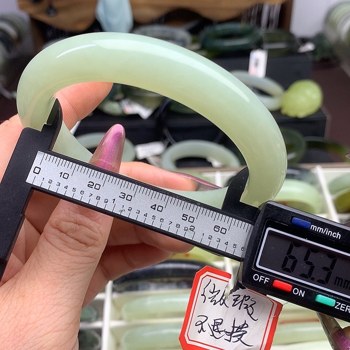 蛇纹石玉手镯未镶嵌23