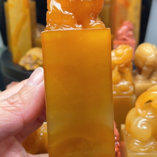 老挝石独***雪质地細膩光滑篆刻写字刀感十足