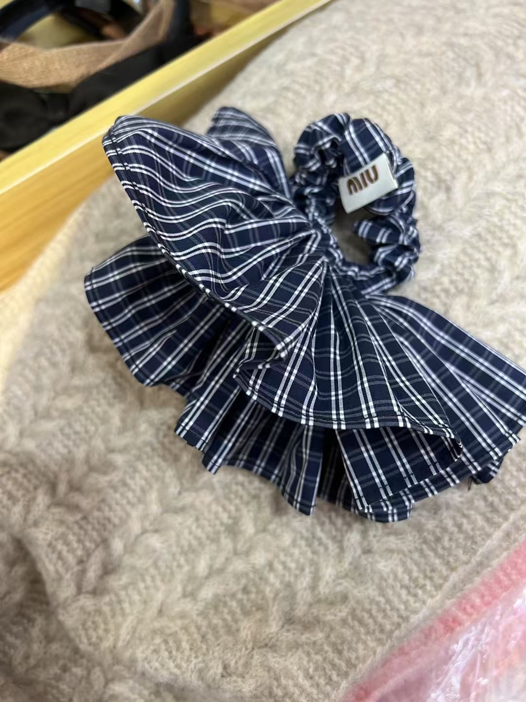 早春韩系格子花纹蝴蝶结大肠荷叶裙边设计丸子头少女马尾发圈发饰