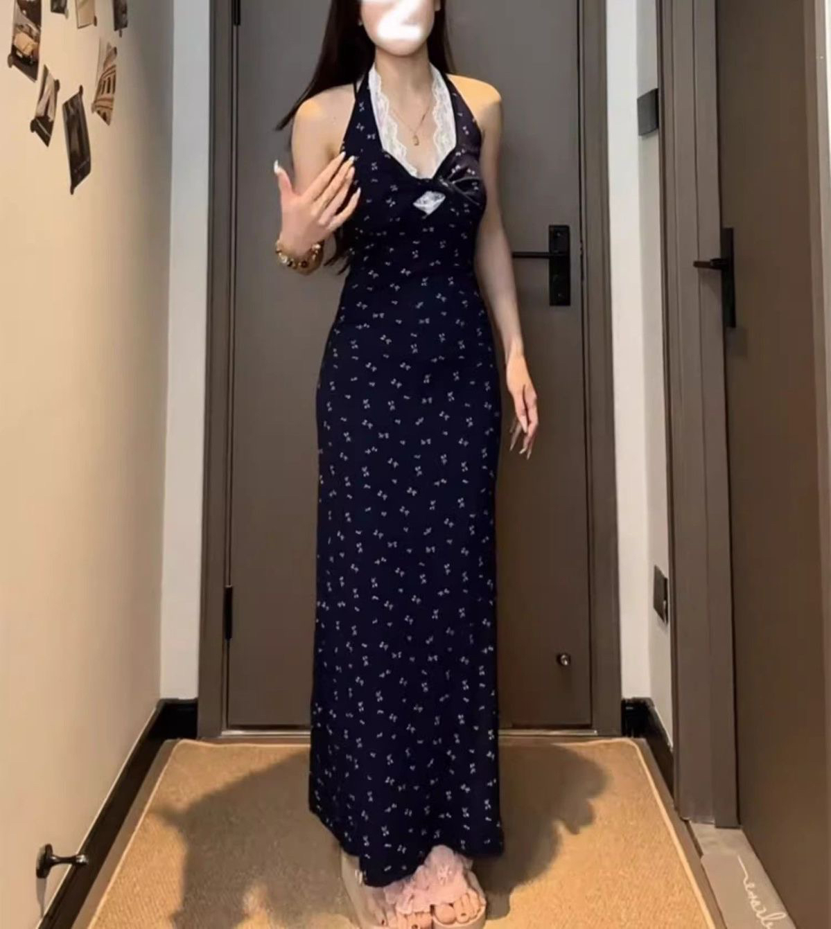 大码法式挂脖吊带连衣裙女夏季胖MM遮肚显瘦裙子度假风美背碎花裙