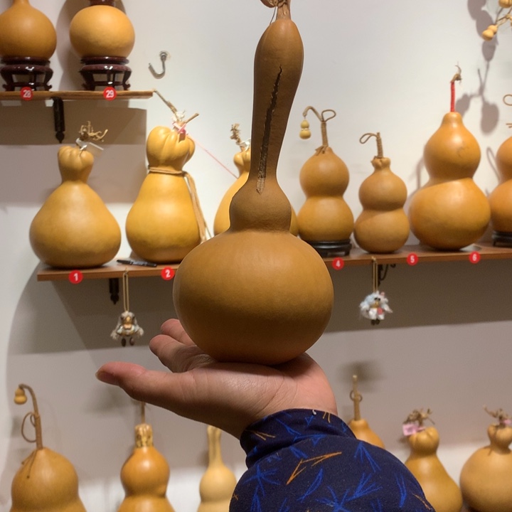 小***达中号尺寸的尺寸大小