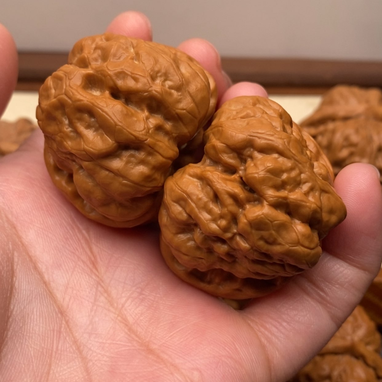 【闪购商品】把件文玩核桃边40左右