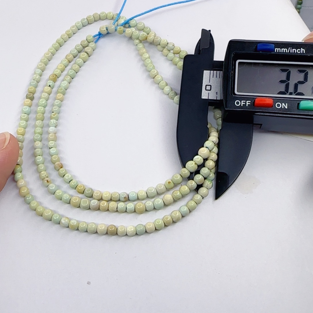 绿松石未镶嵌颈饰