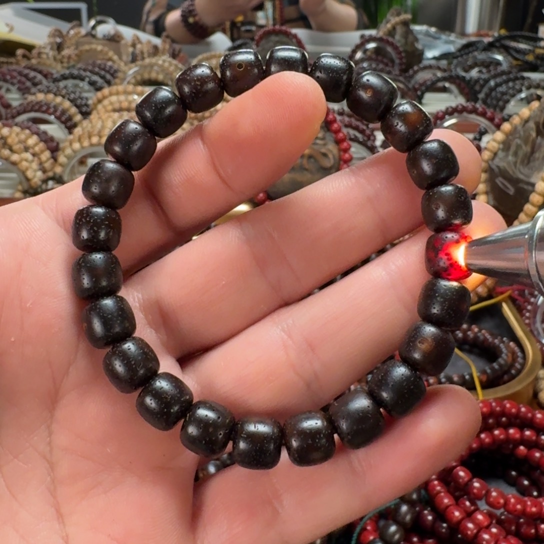 星月菩提吊坠原生态陈化老油料9*10黑金玉化手串