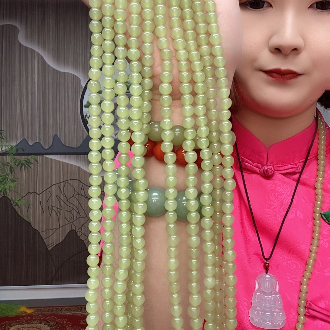 蛇纹石玉颈饰未镶嵌