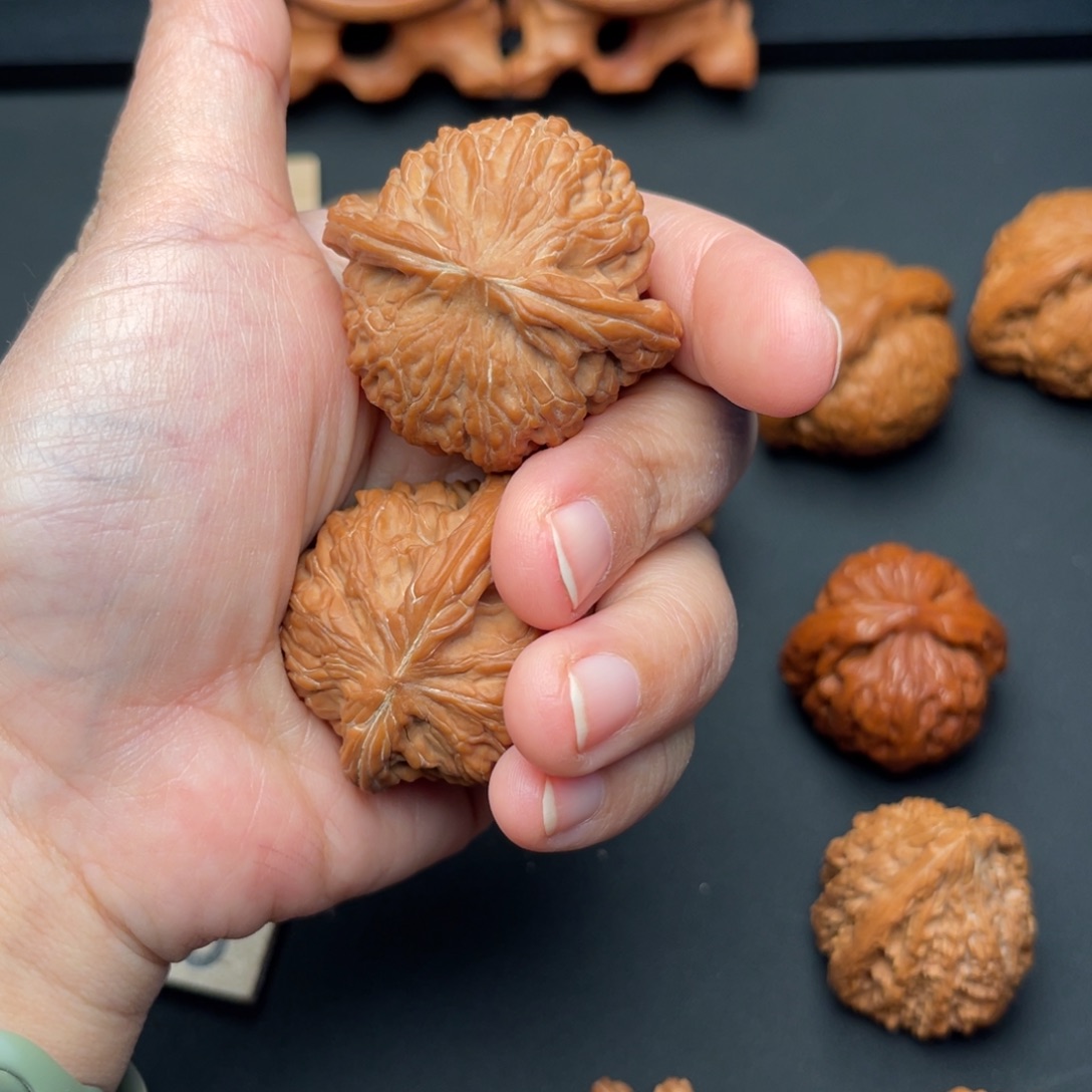 看***看桃核把件磨盘Mp-025