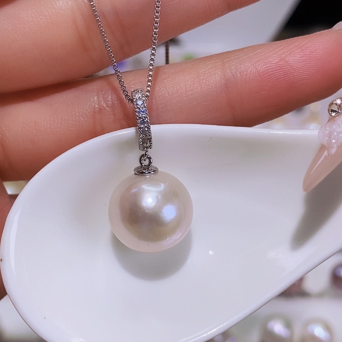 淡水珍珠颈饰合金