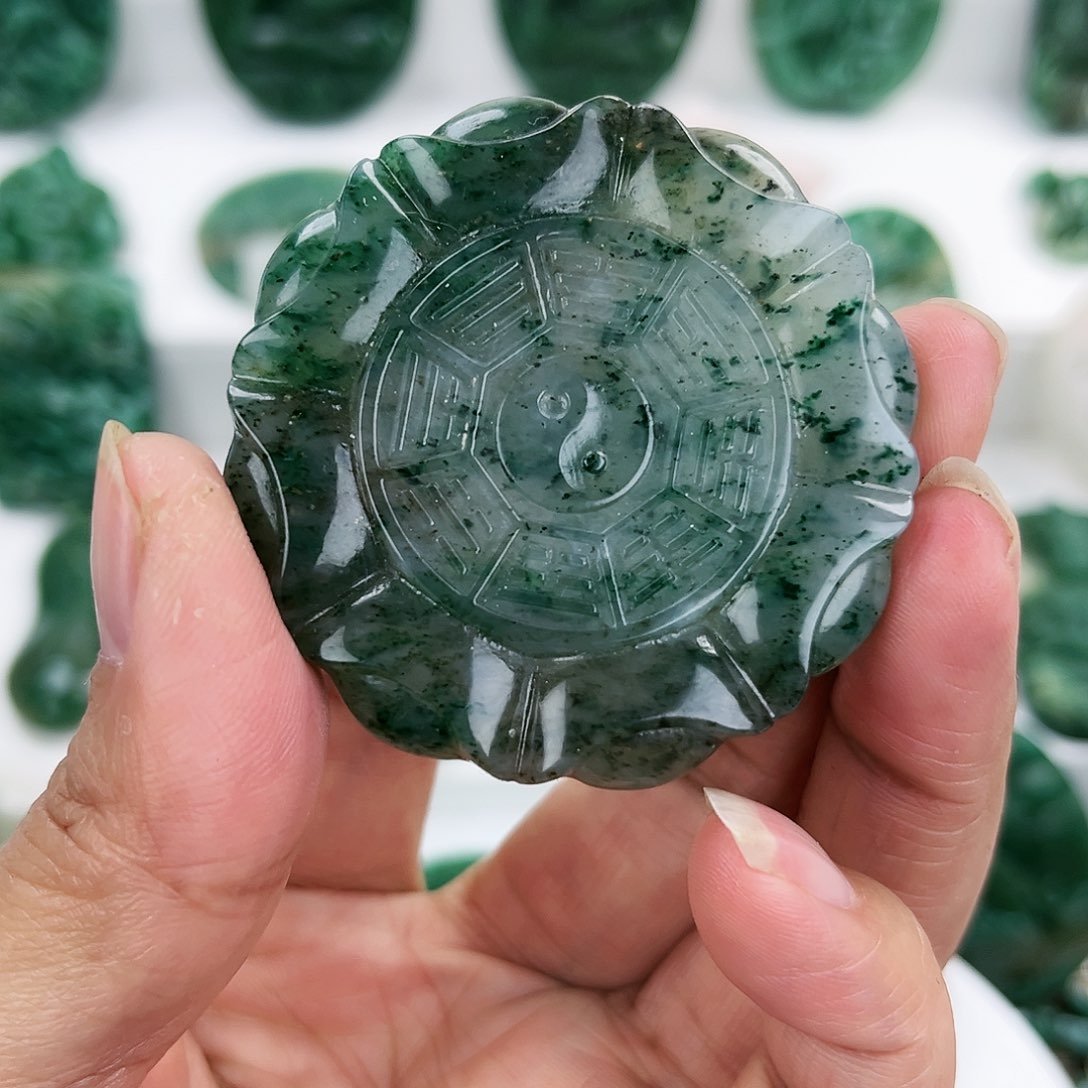 独山玉颈饰未镶嵌