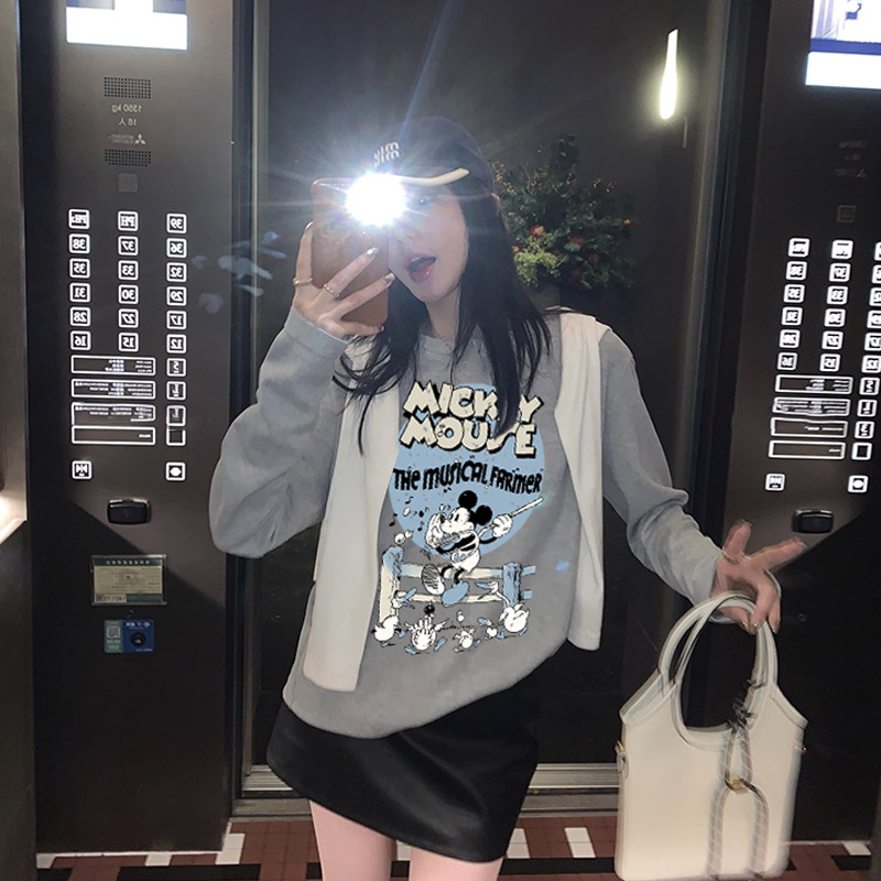 港风ins米奇t潮牌百搭t恤上衣洋气女装纯棉长袖打底衫出游服装女