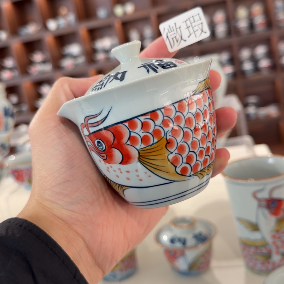 釉下手绘茶具微瑕