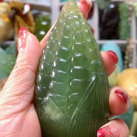 蛇纹石玉手把件未镶嵌