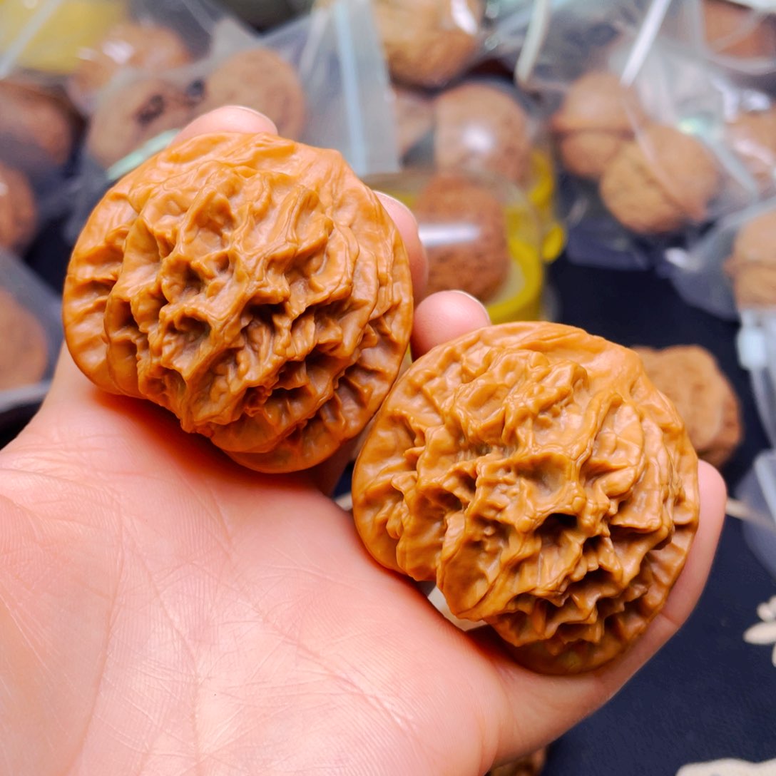 吊坠文玩核桃帝王狮子头