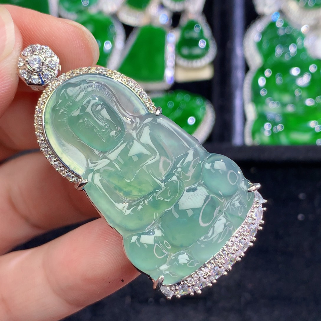 翡翠未镶嵌颈饰翡翠