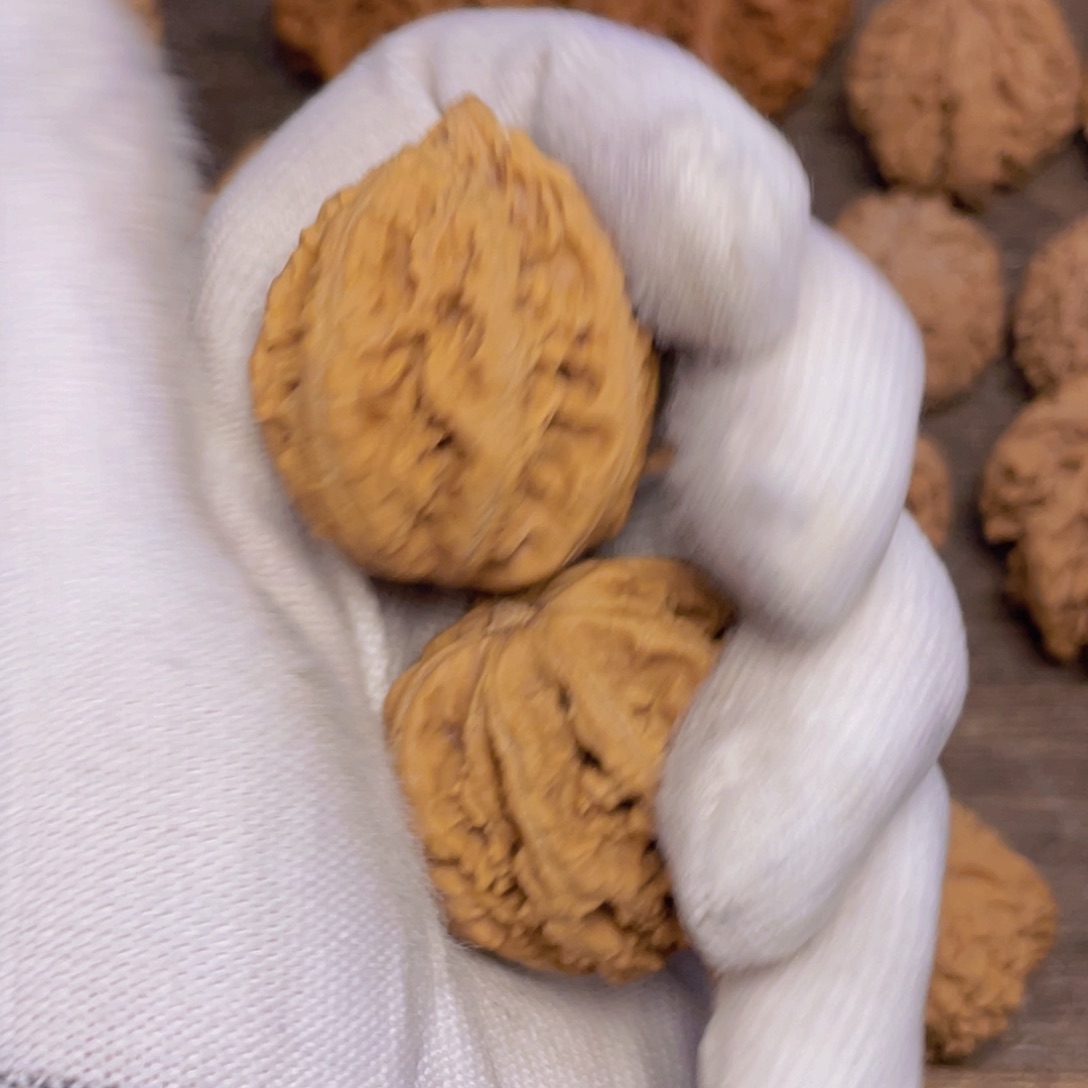 文玩核桃吊坠28 秦岭灯笼野生小众