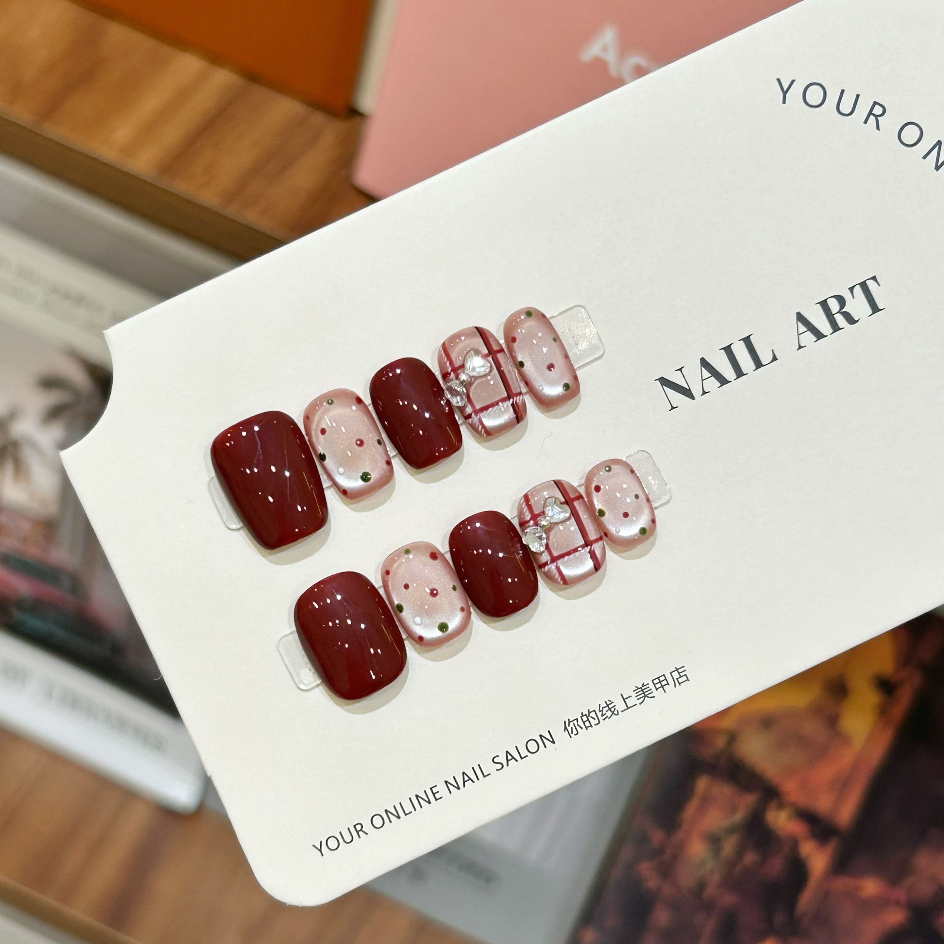 【波点粉钻】纯手工秋冬显白酒红穿戴甲 手工粉钻格纹美甲 