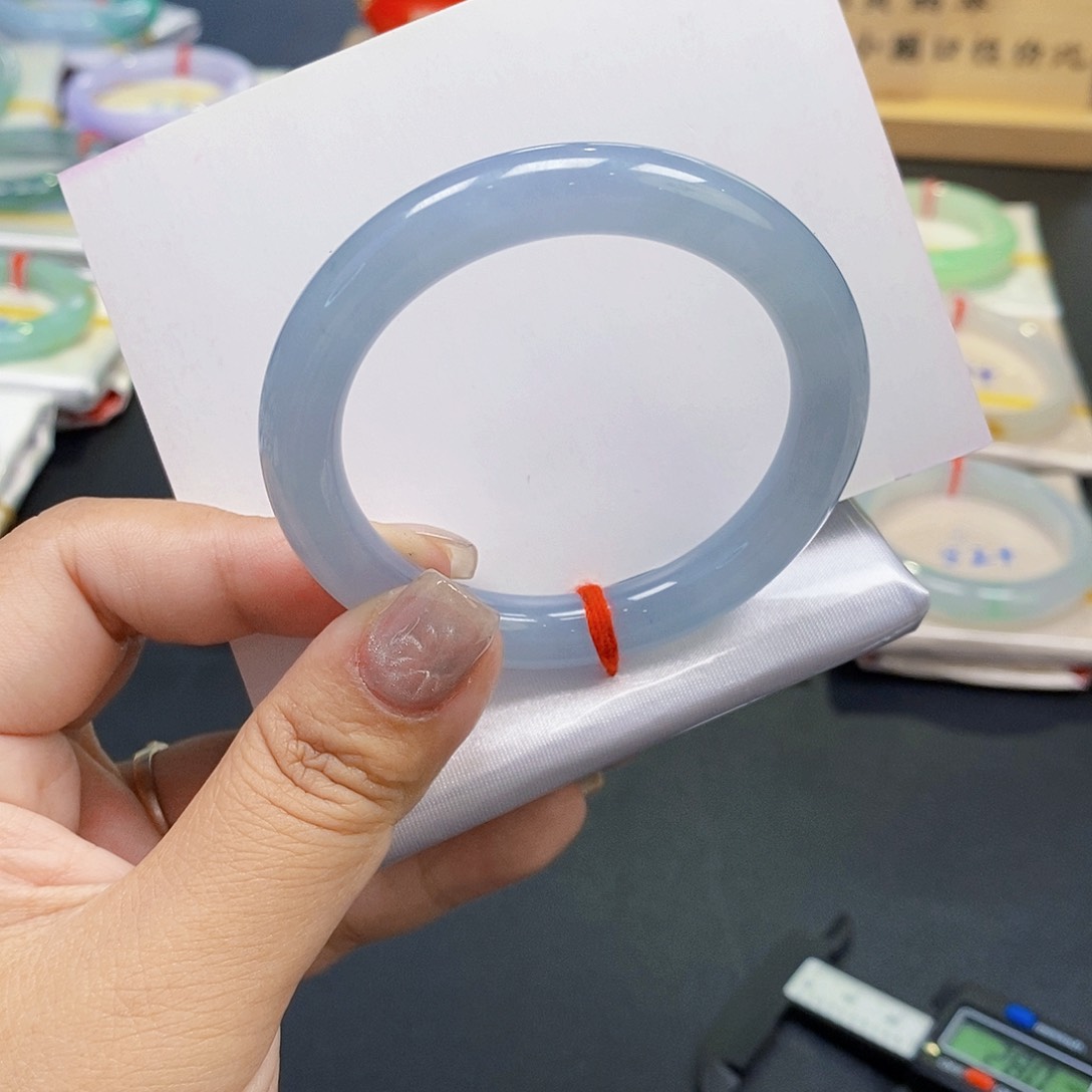 翡翠手镯未镶嵌1号