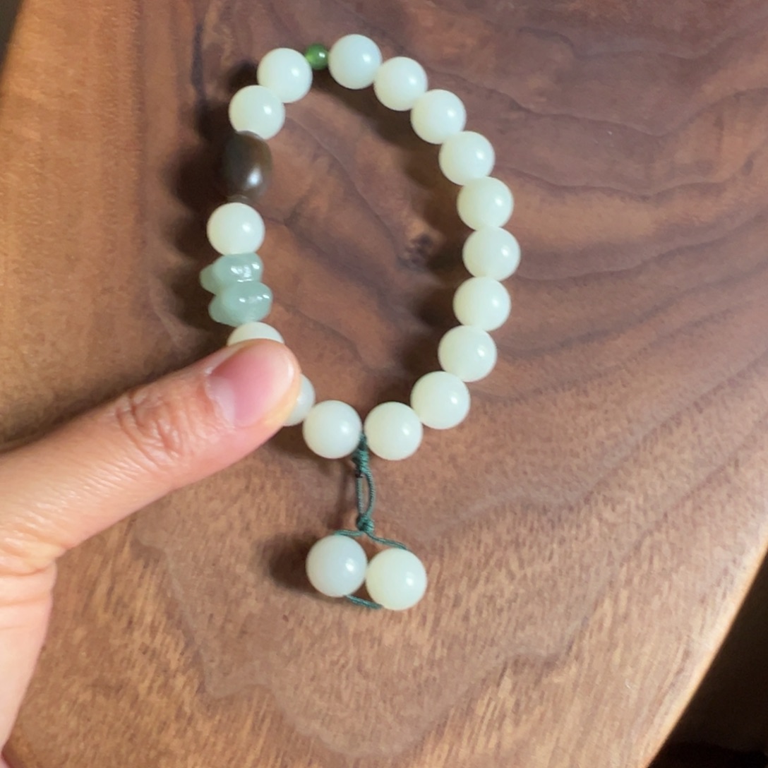 和田玉未镶嵌手链