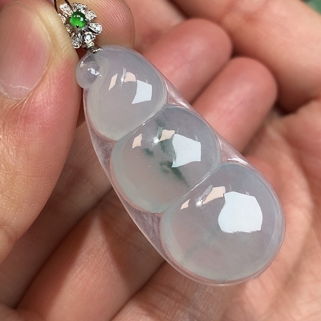 翡翠颈饰18K金镶嵌豆子