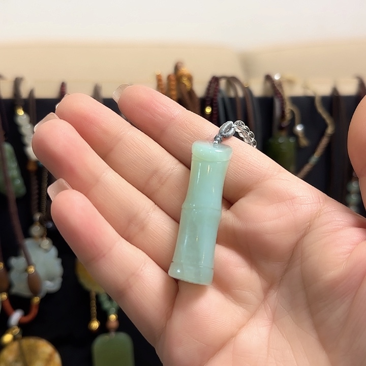 蛇纹石玉合金颈饰