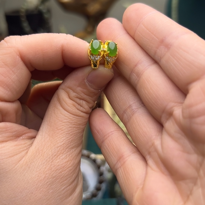 和田玉耳饰未镶嵌耳环