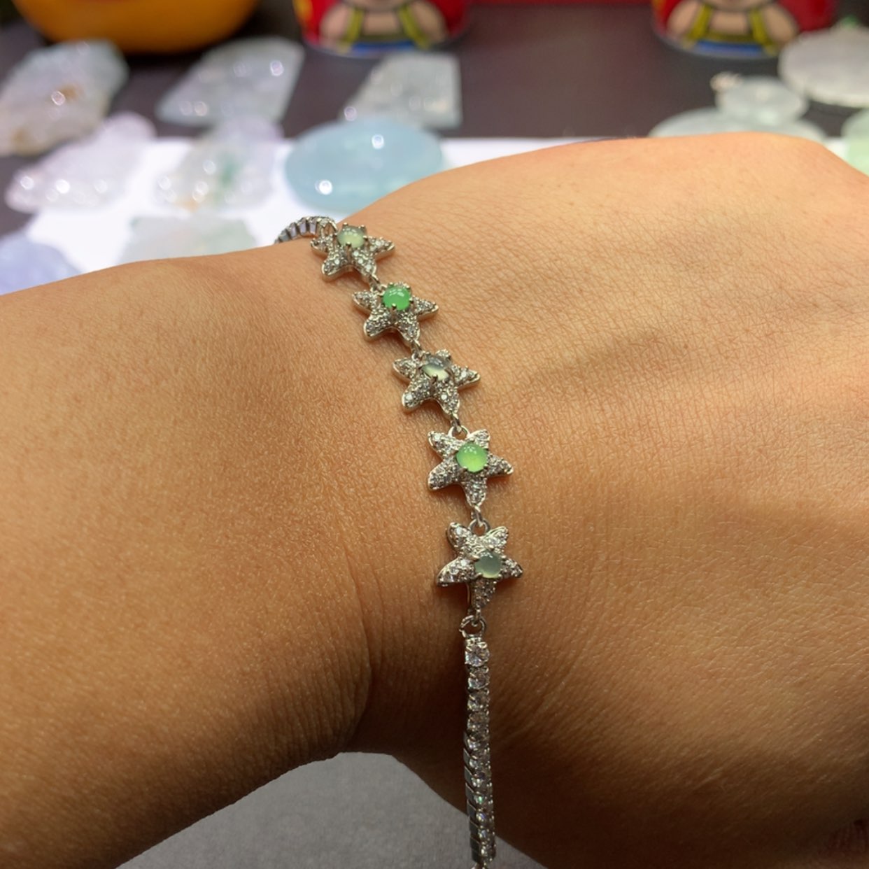 【闪购商品】翡翠颈饰未镶嵌888888888