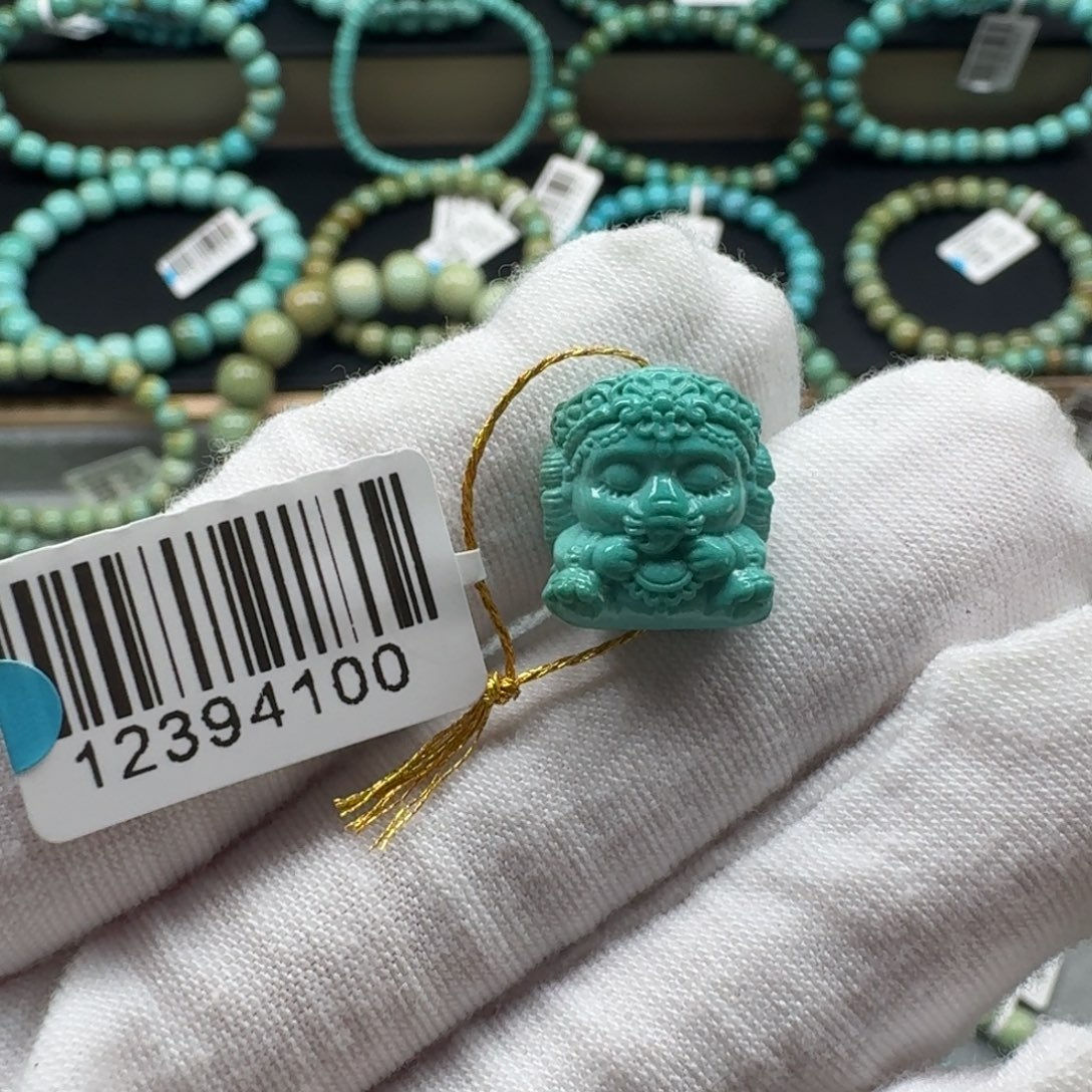 绿松石未镶嵌挂件