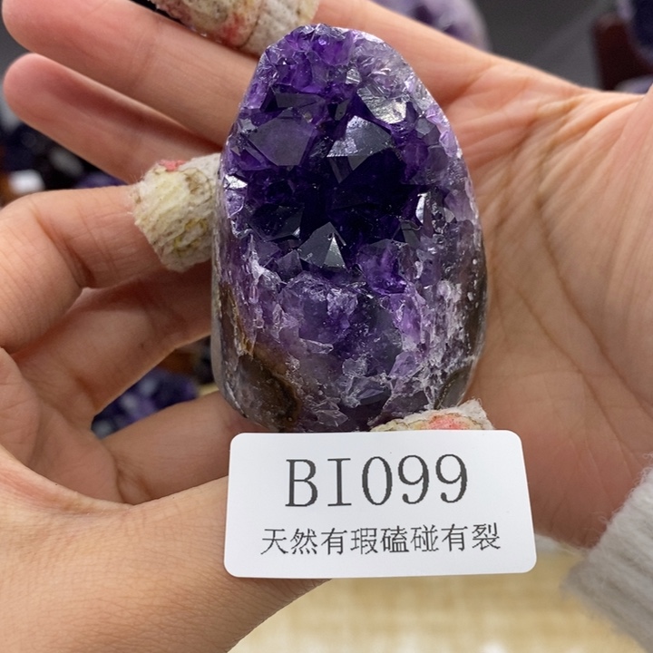 菠***子未镶嵌水晶大型摆件（非配饰）