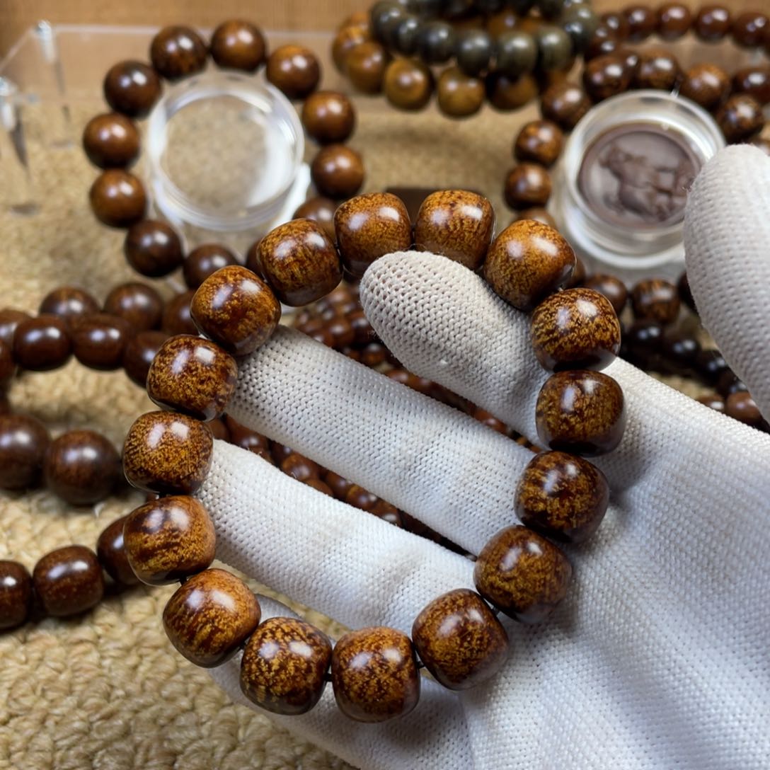 贡木手串/手链卐****卍贡木手串