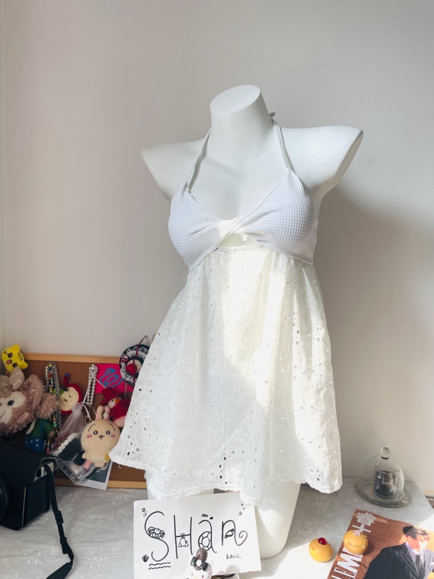 分体泳衣女款遮肚显瘦性感镂空设计泡温泉度假必备泳装